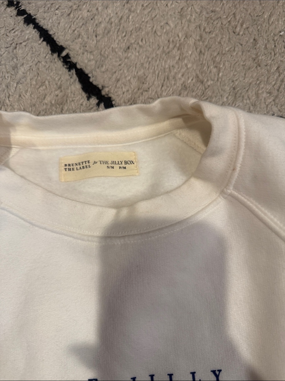 brunette the label jillian harris Ski Club Crewneck White with Navy Graphic s/m - Picture 3 of 4